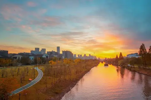 Hangzhou Normal University 10